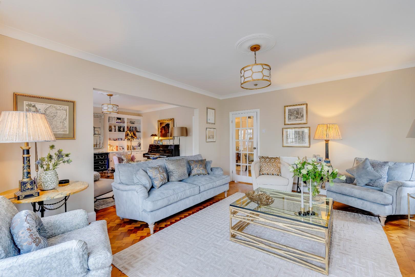 Victoria Avenue, Porthcawl, Bridgend County Borough, CF36 3EY